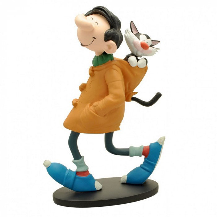 Gaston Figur (im Mantel mit Katze), 18 cm